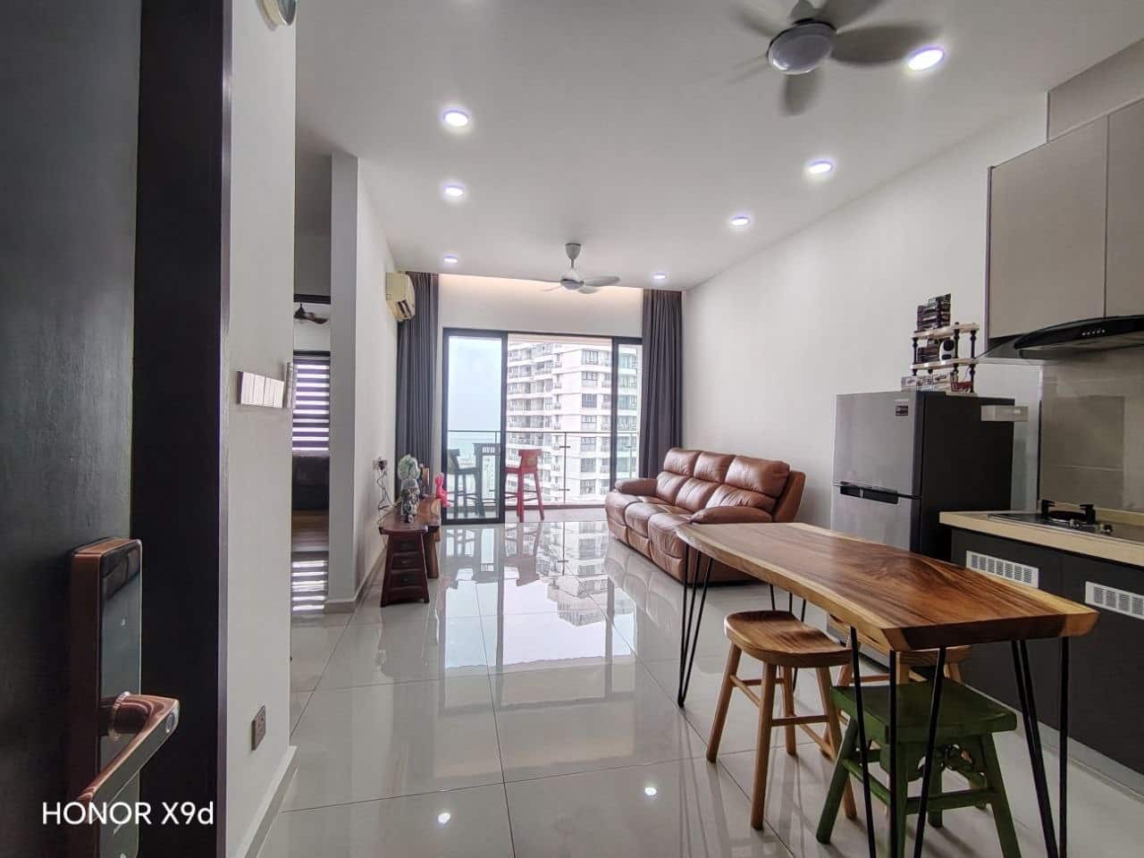 For sale

Country Garden Danga Bay 
Amberside
High… 3