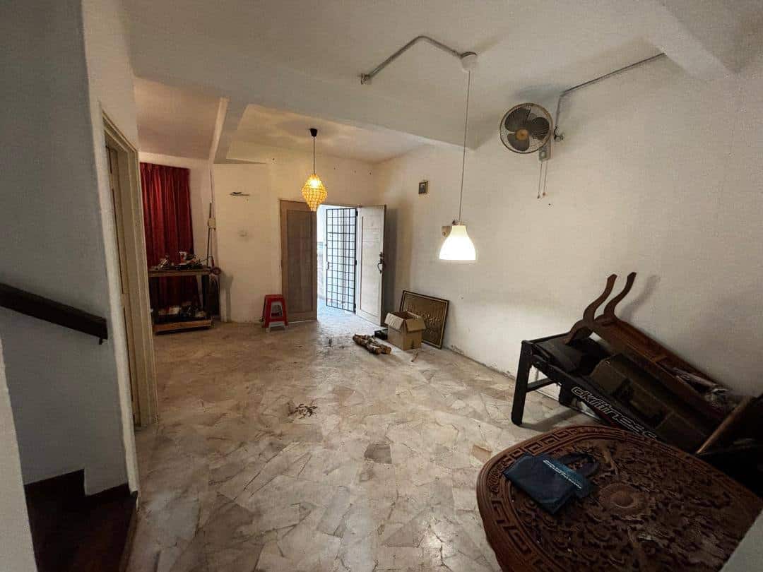 For Sale (AH7799)
Jalan Hang Tuah Tun Aminah Skuda… 1
