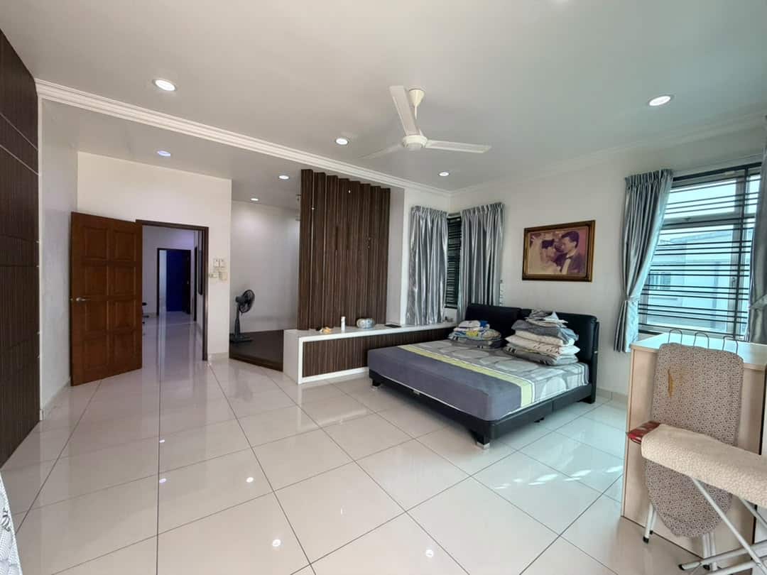 2-Storey Semi-D Link Bungalow Taman Gaya 3