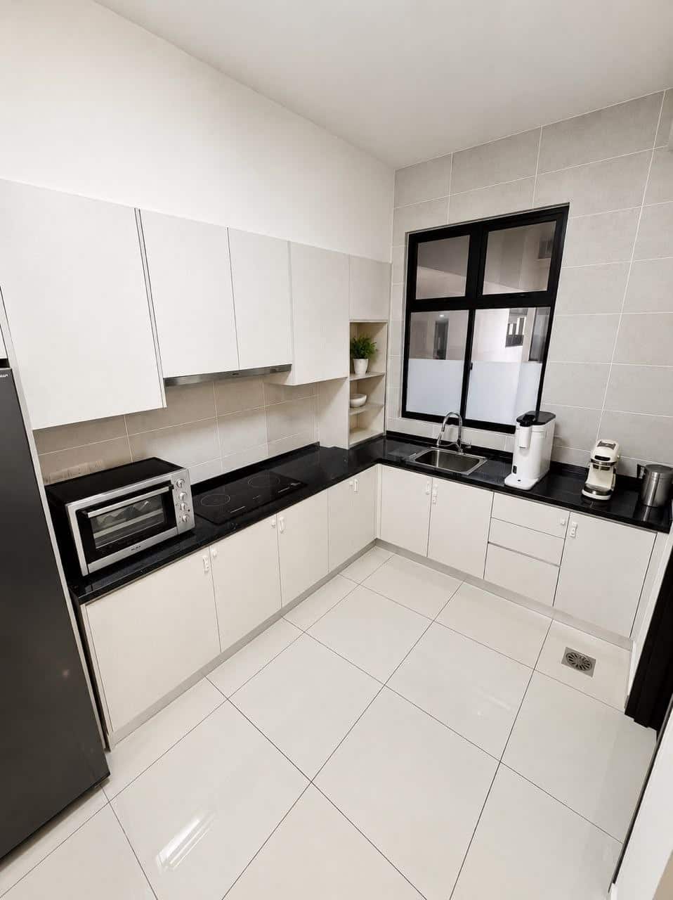 Condo Twin Tower Residence @ CIQ 3