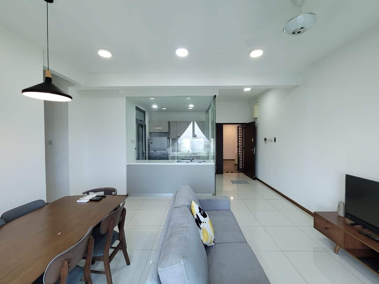 Condominium Crescent Bay Suites 1
