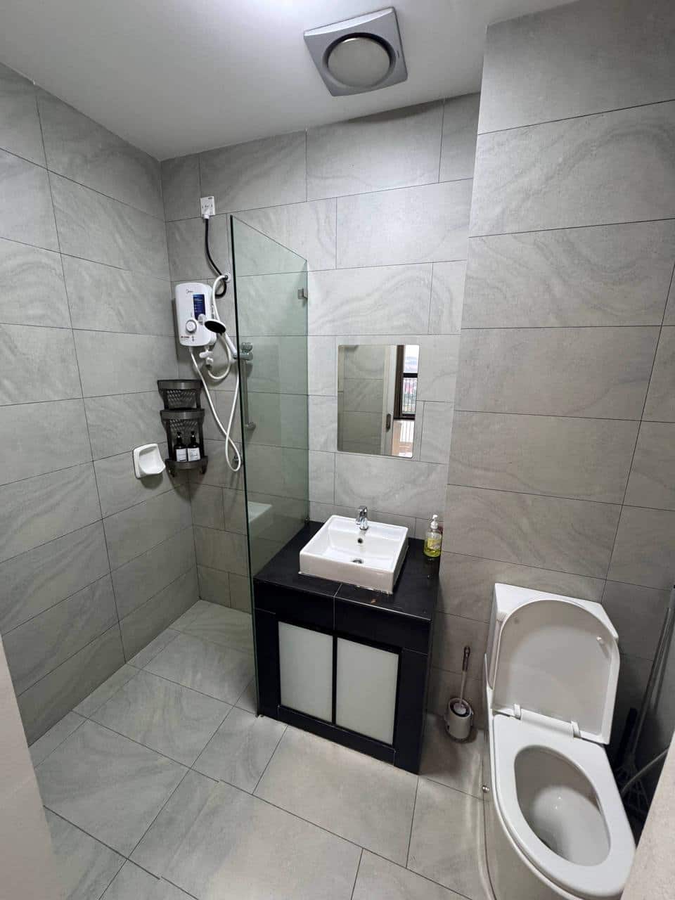 Service Apartment Bukit Indah 9
