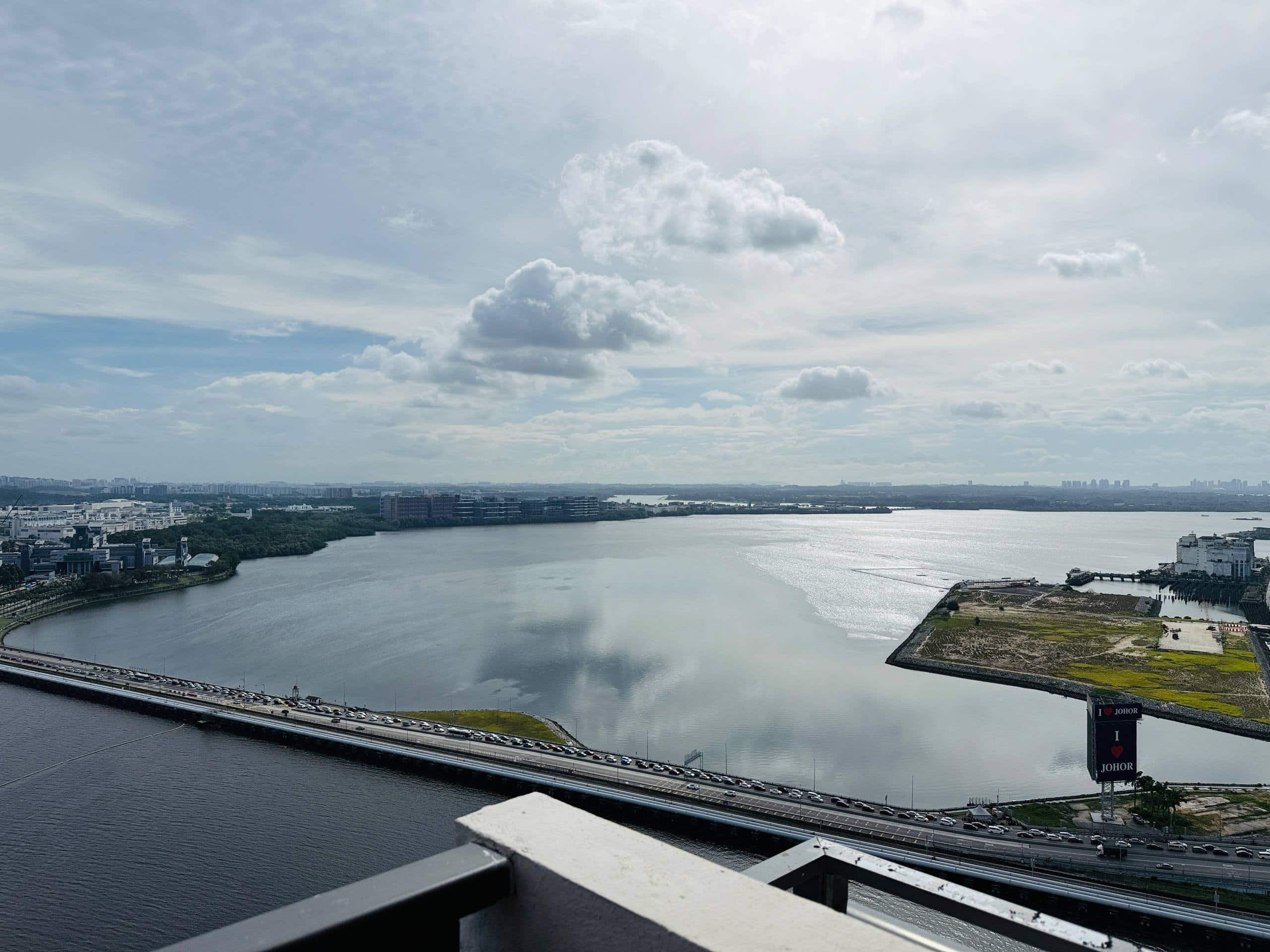 Condominium R&F Princess Cove 2