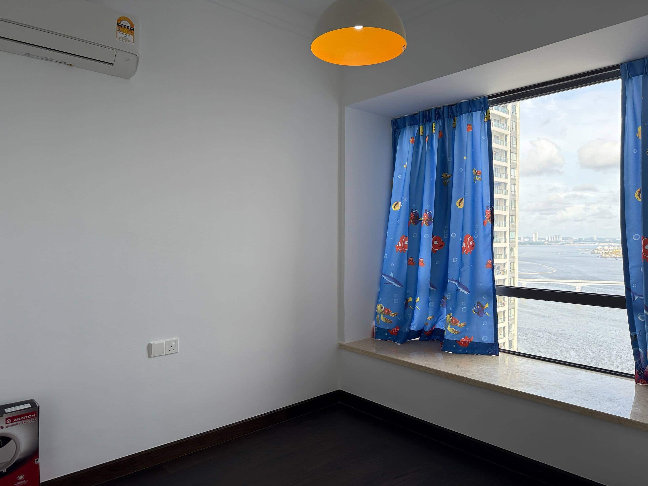 Condominium R&F Princess Cove 7