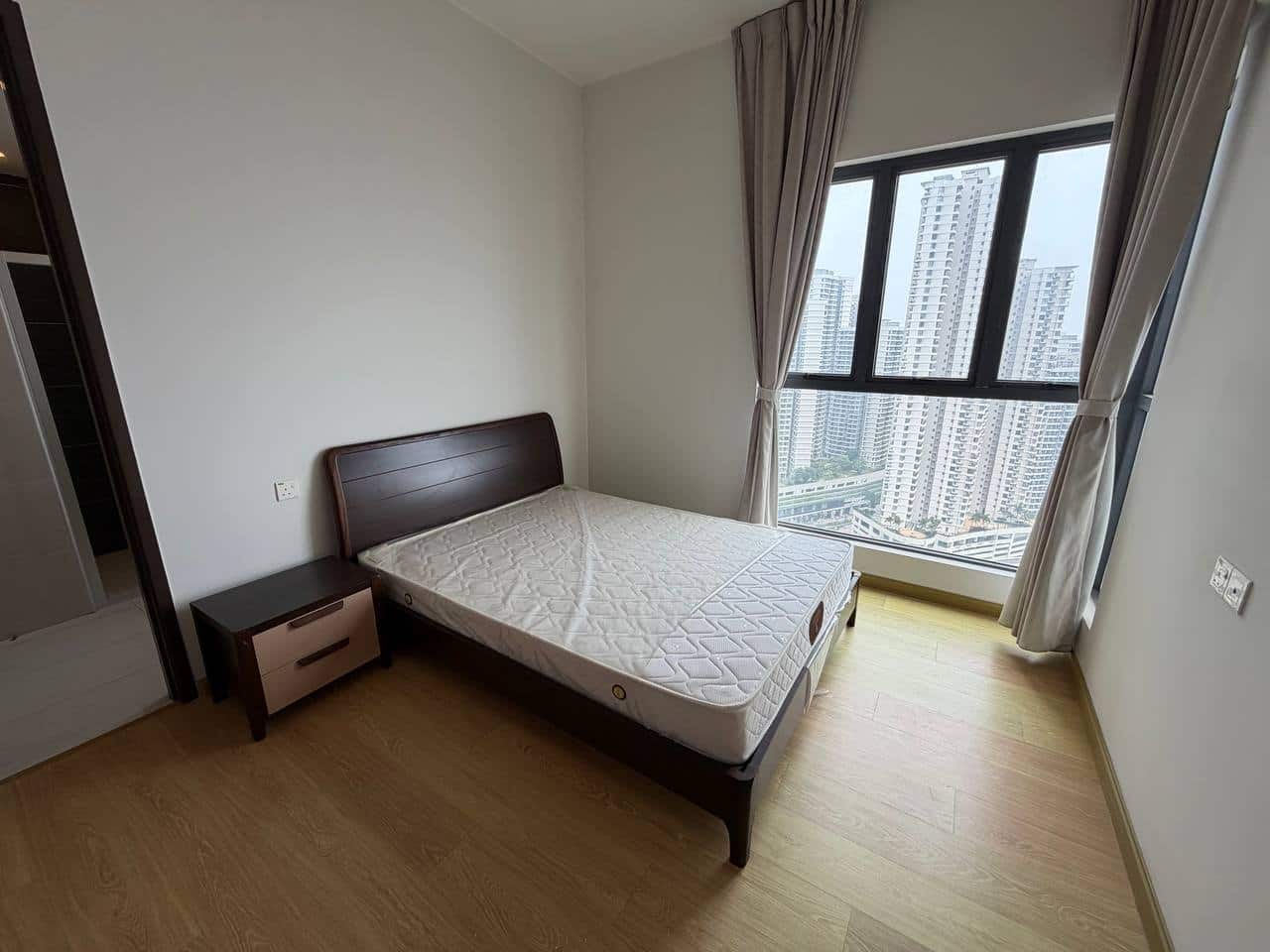 Condo Country Garden Danga Bay 6