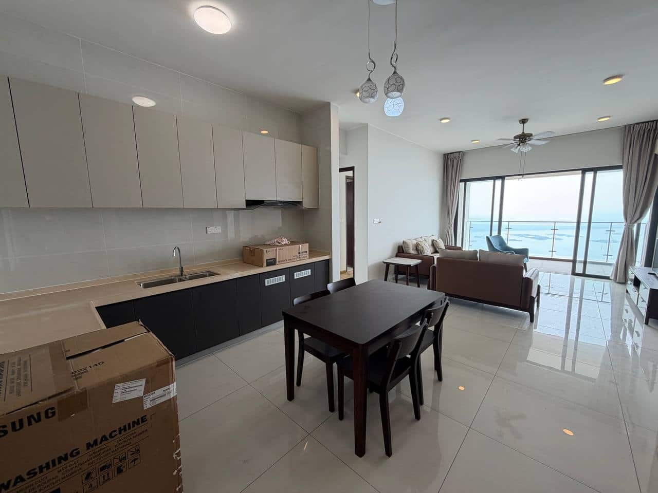Condominium Country Garden Danga Bay 3