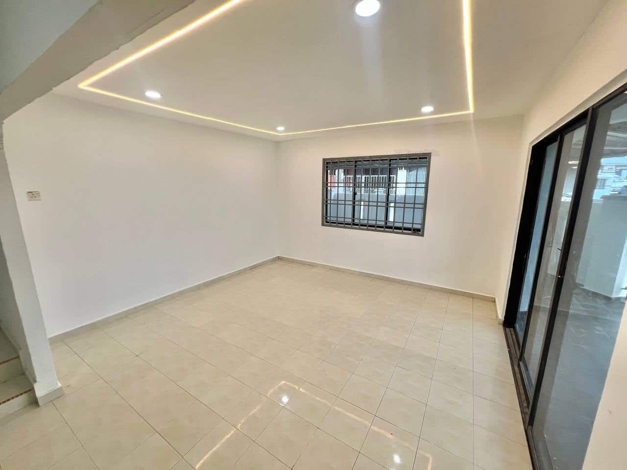 Double Storey Low Cost Corner Taman Damai Jaya 2