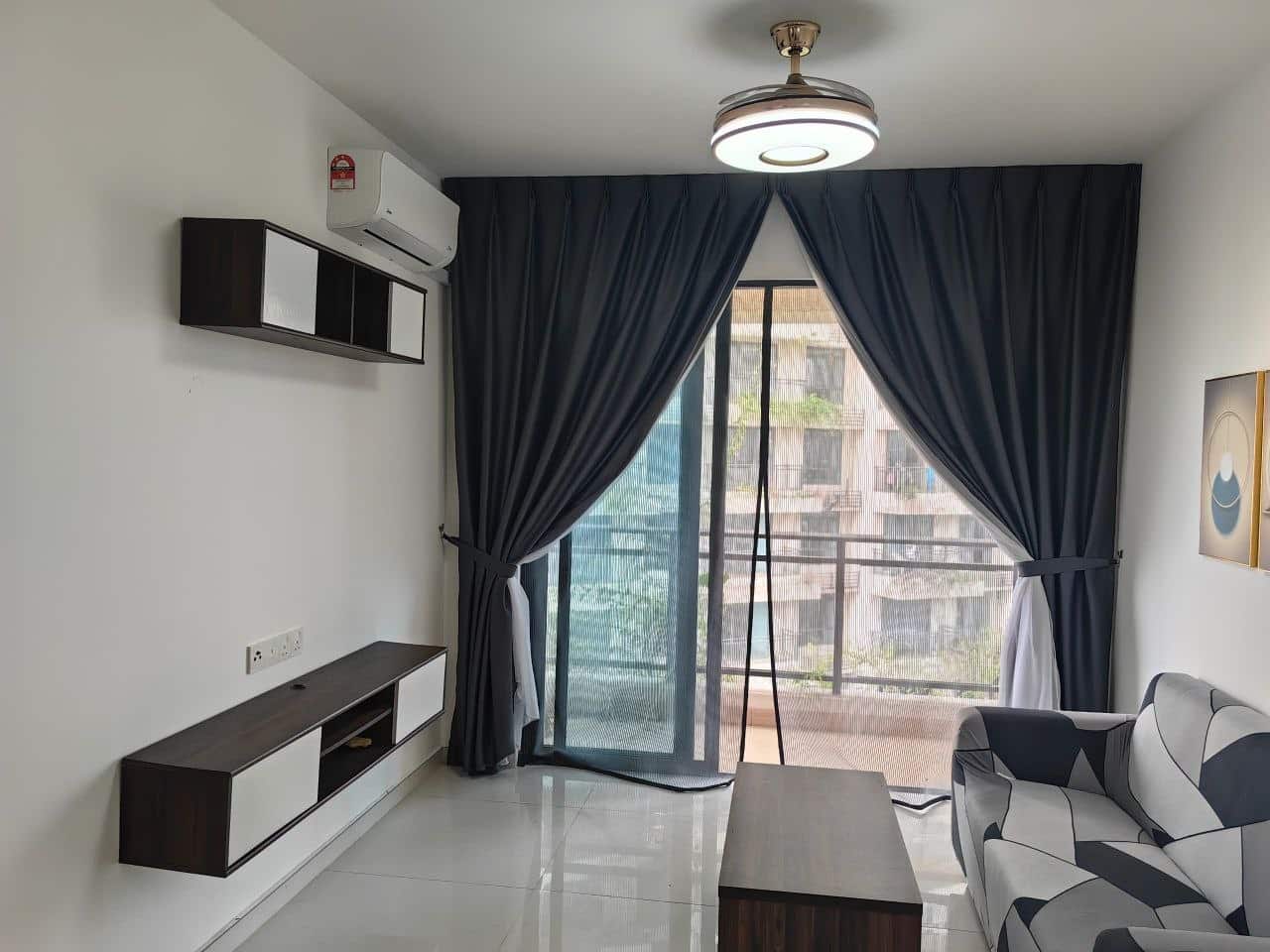 Condo Forest City 6