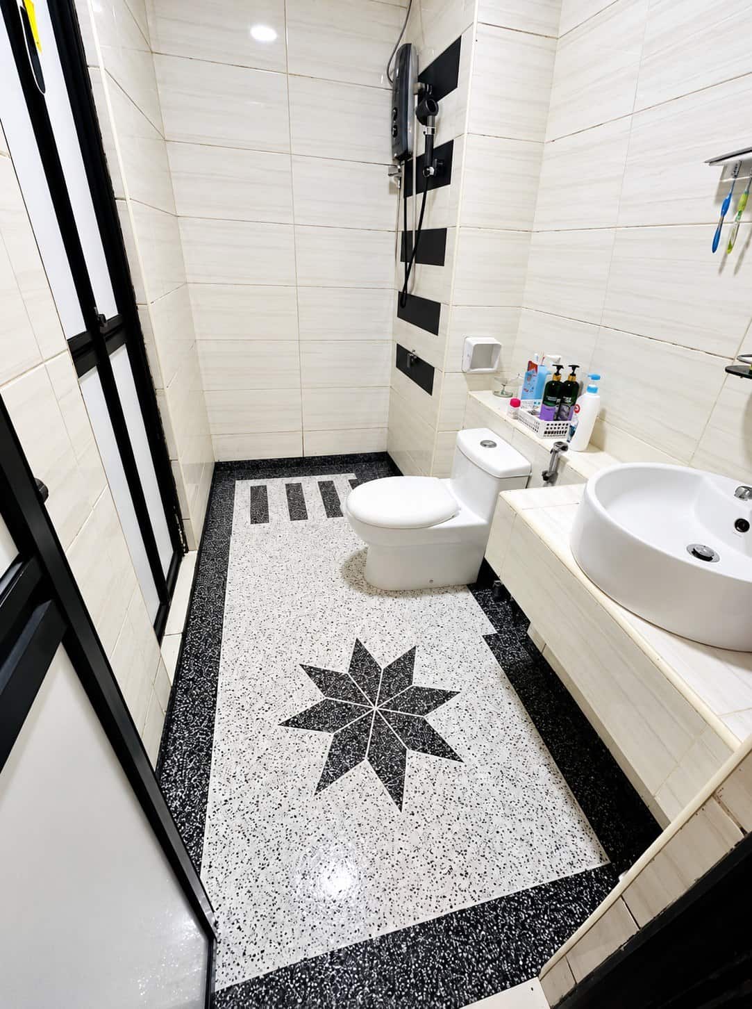 Condominium Kempas 7