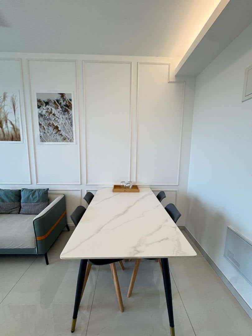 Service Apartment Central Park 5