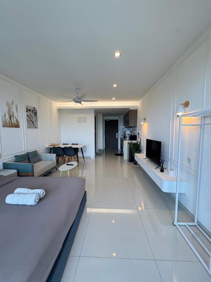 Service Apartment Central Park 2