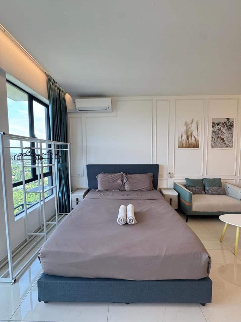 Service Apartment Central Park 3