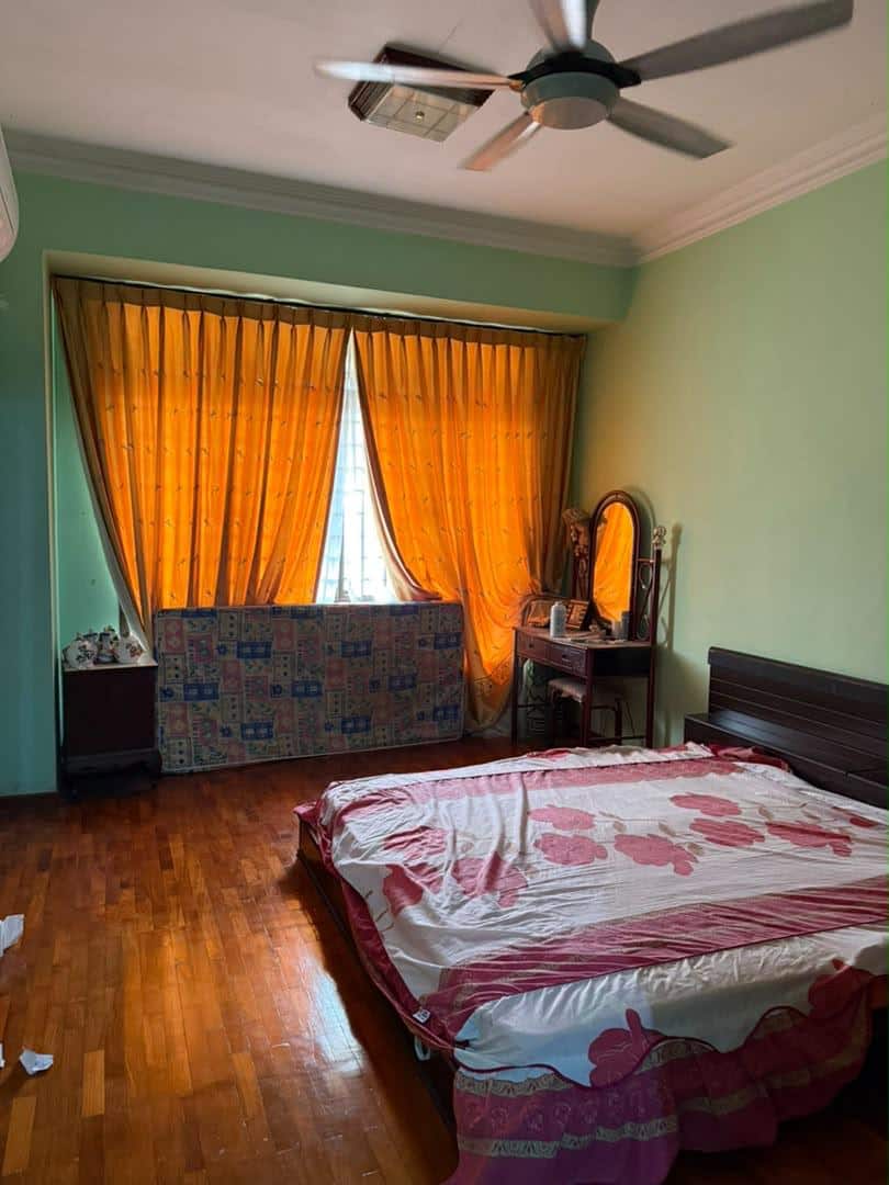 Condo Kempas Indah 6