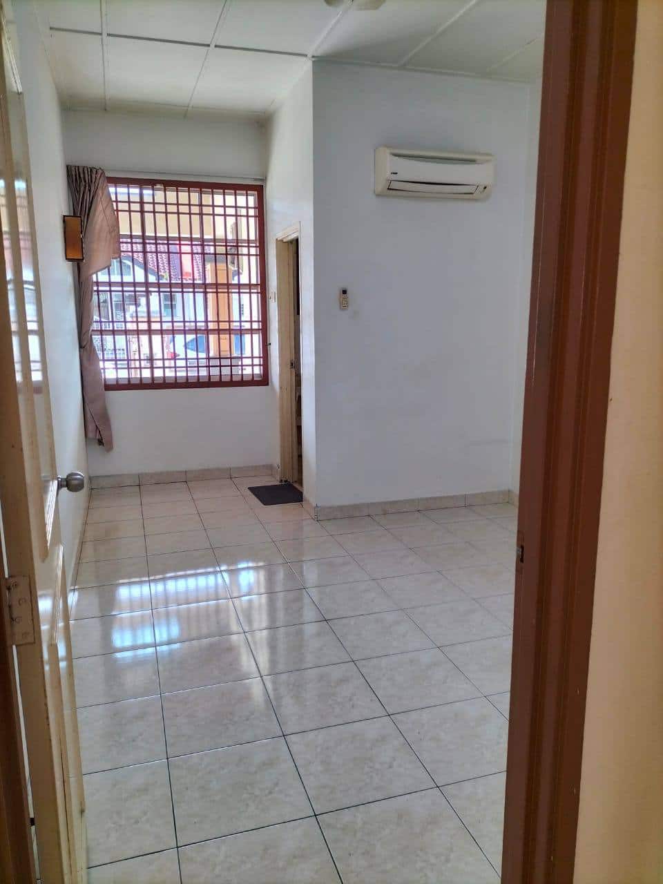 Single Storey Terrace House Impian Emas 4