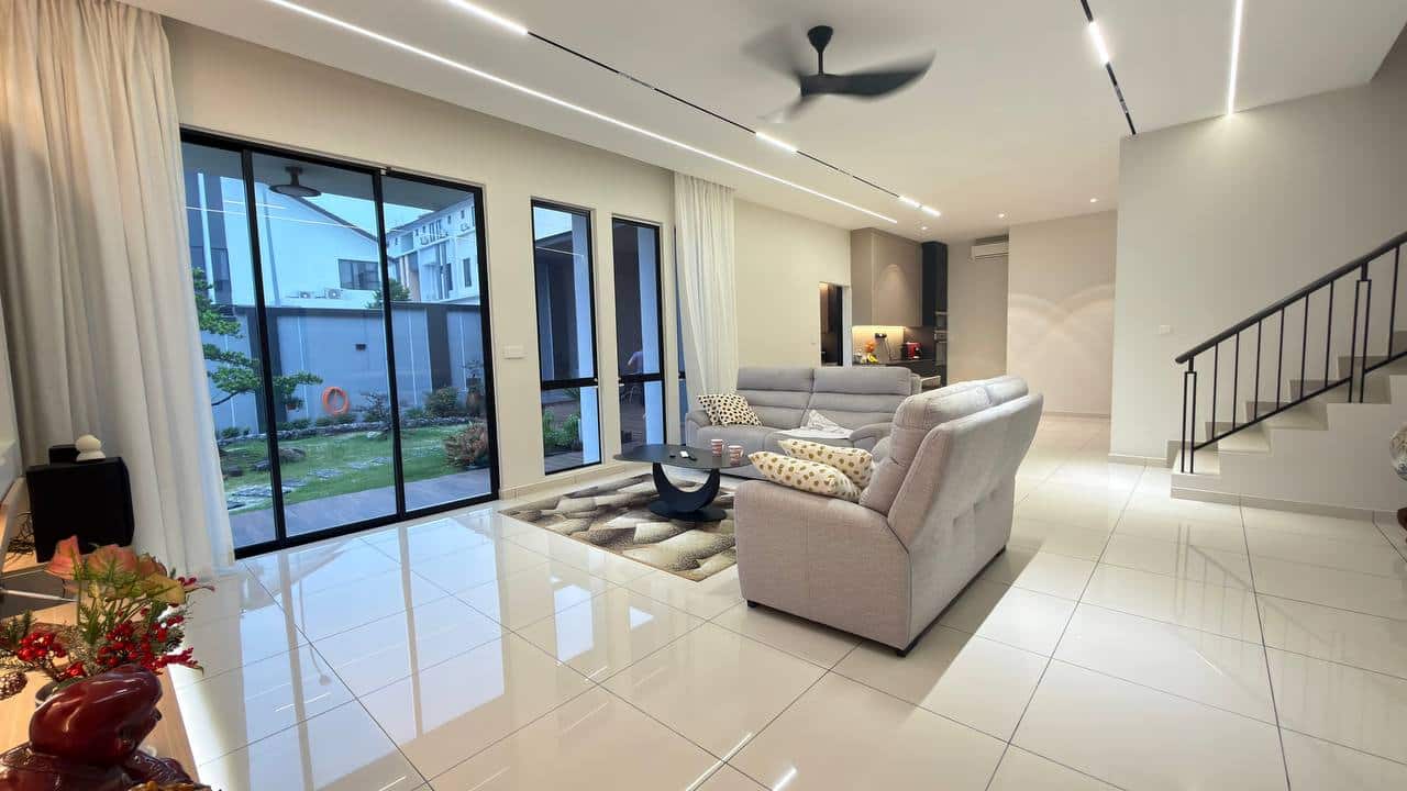 Double Storey Terrace Taman Desa Tebrau 2