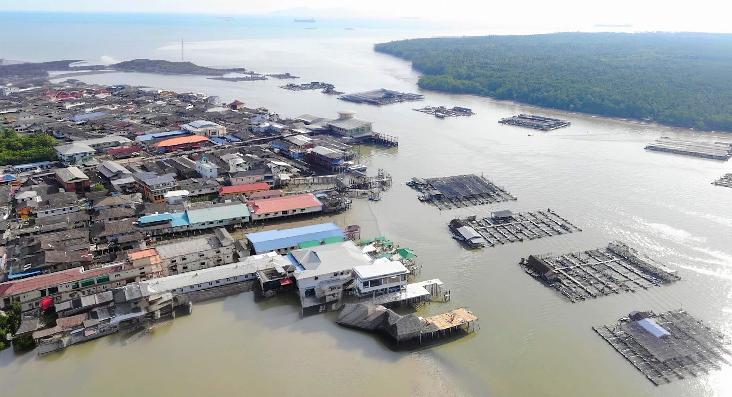 Shorefront Land Kukup 4