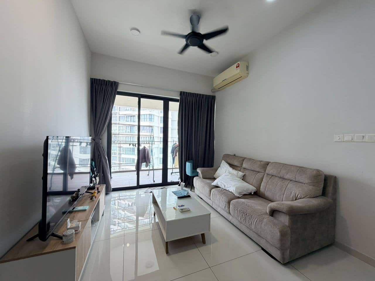 Condominium Bay Laurel Country Garden Danga Bay 2