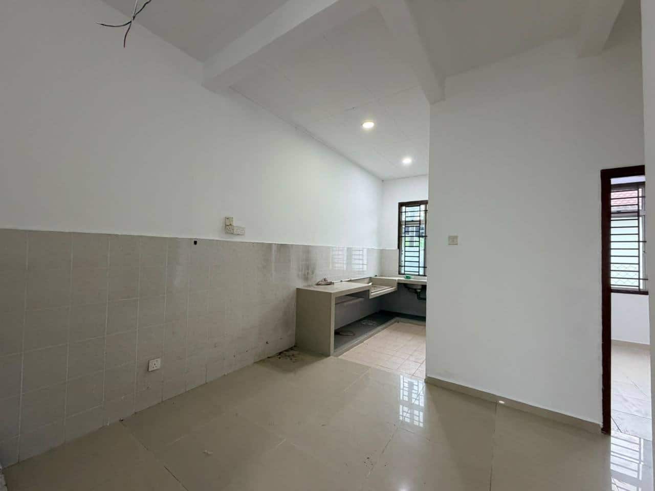 Single Storey Terrace Nusa Bestari NB2 5