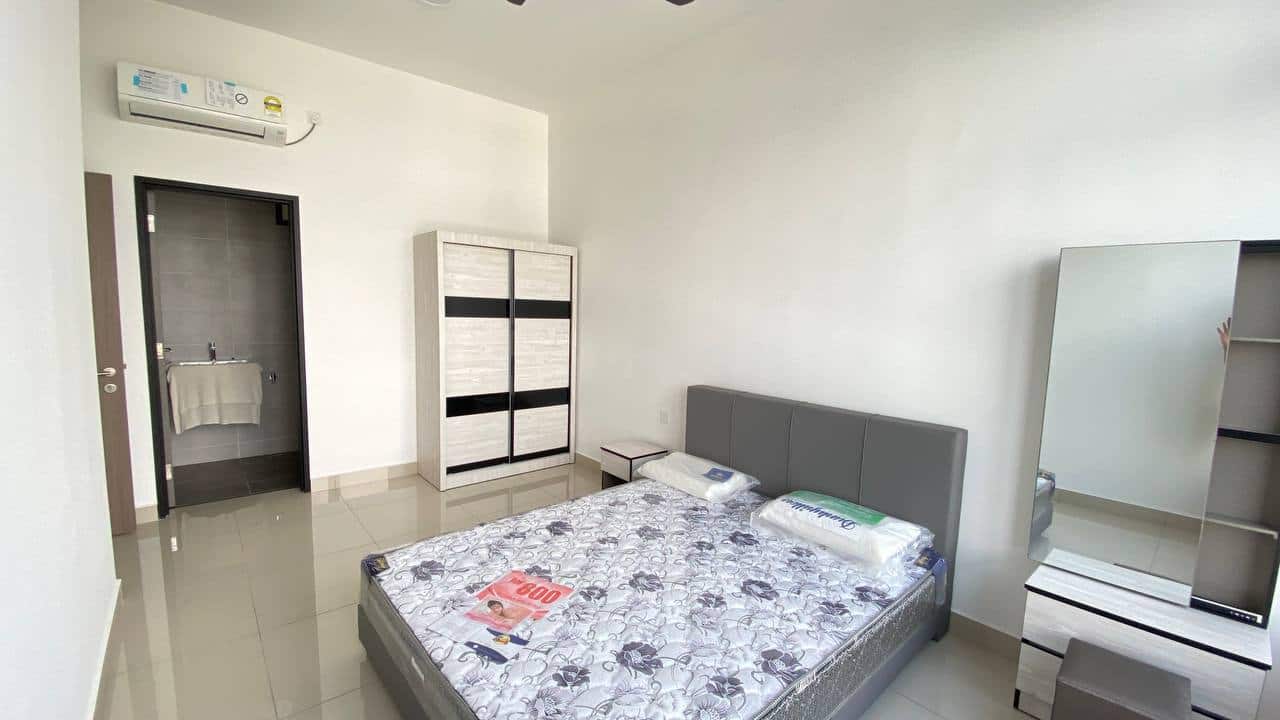 Condo JB Town 8