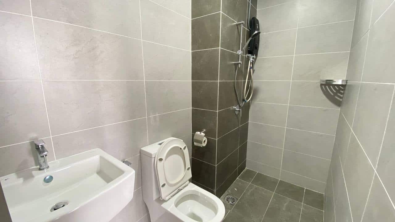 Condo JB Town 10