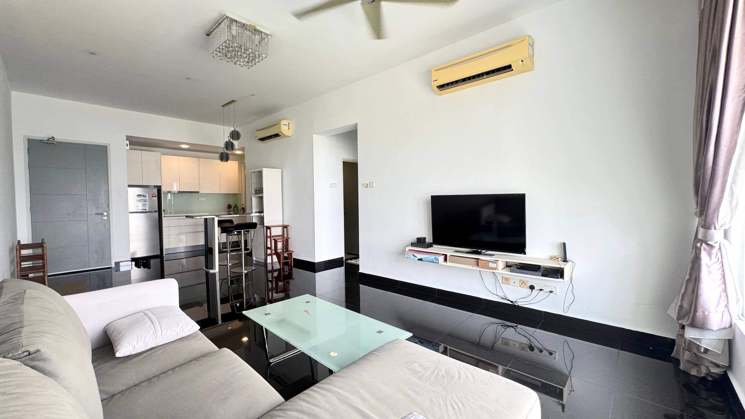 Condominium Danga Bay 5