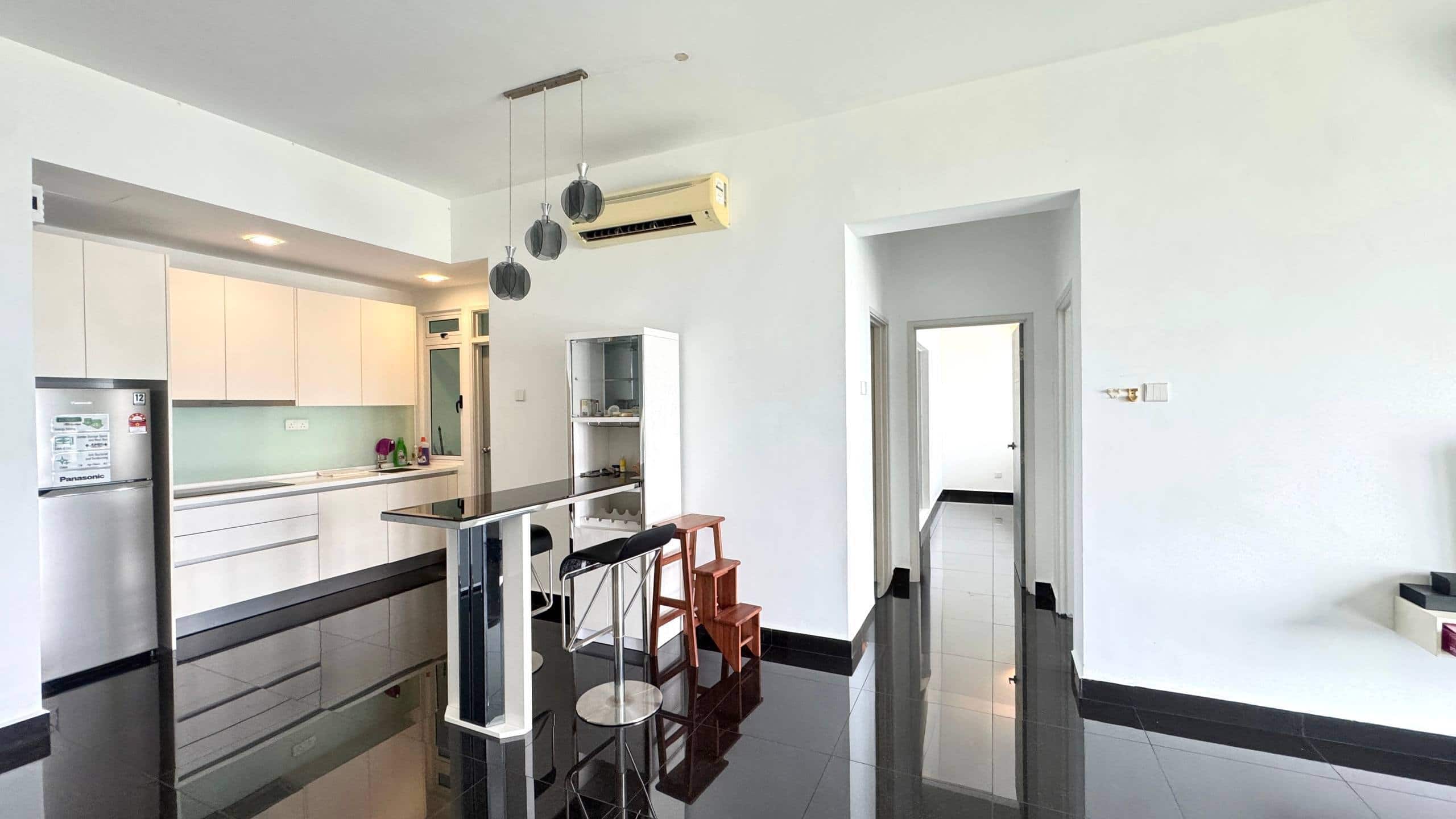 Condominium Danga Bay 6