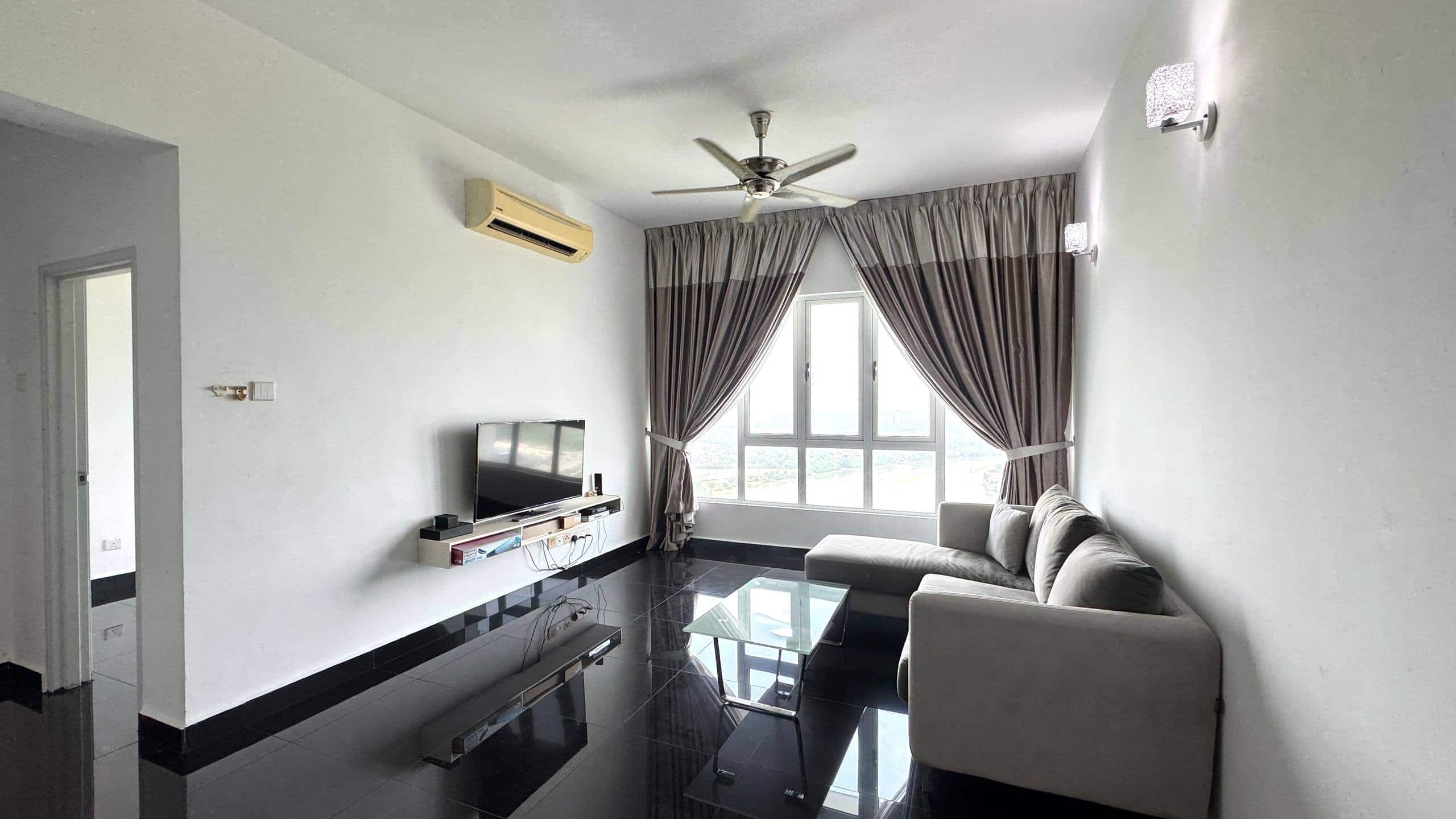 Condominium Danga Bay 3