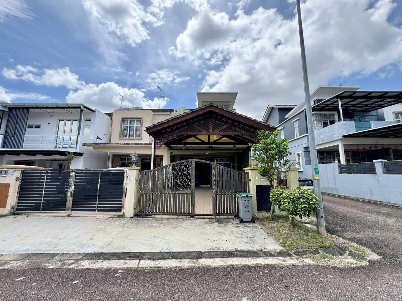 2-Storey Terrace Endlot Taman Setia Indah Precint 9 2
