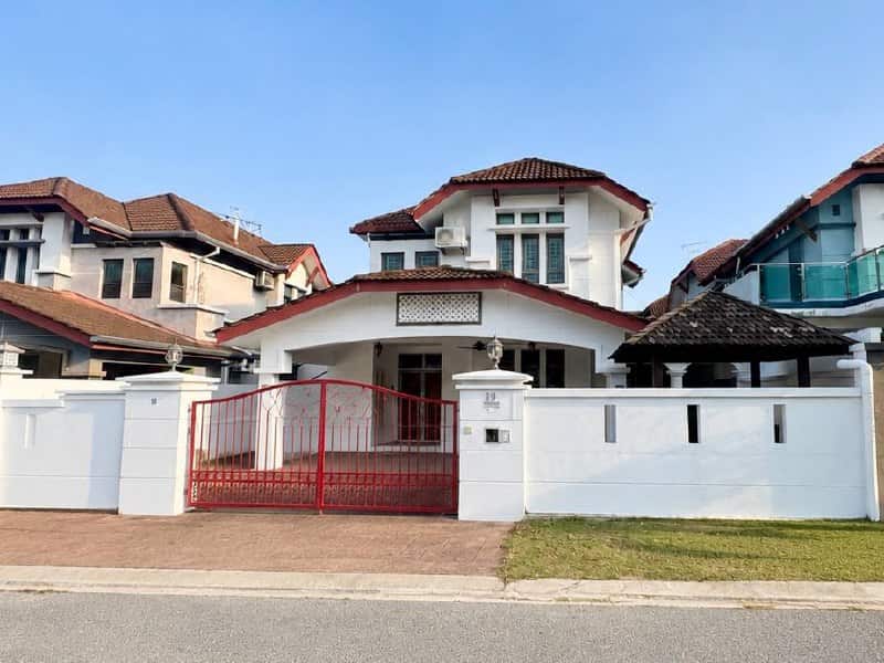 2-Storey Semi-D Austin Perdana @ Mount Austin 1
