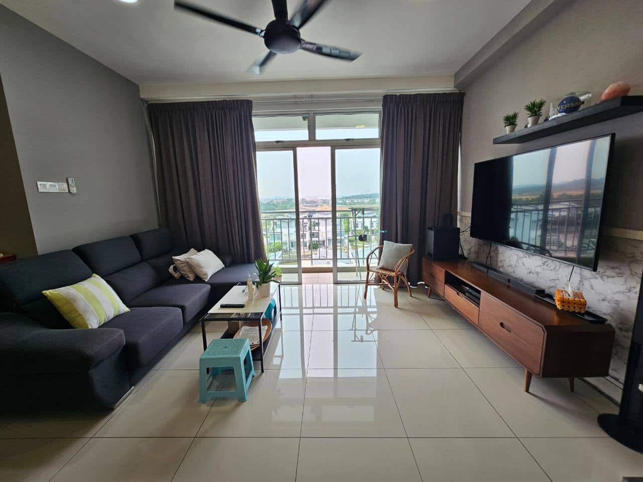 Apartment Seri Austin 1