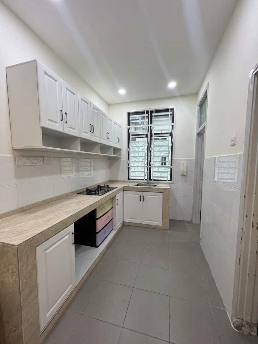 2-Storey Terrace House 7