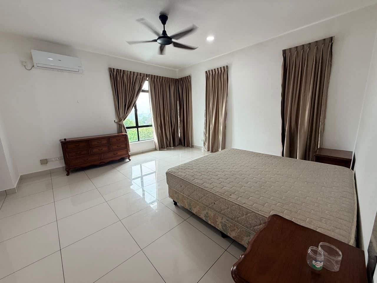 2.5-Storey Corner Semi-D Nusa Idaman 4