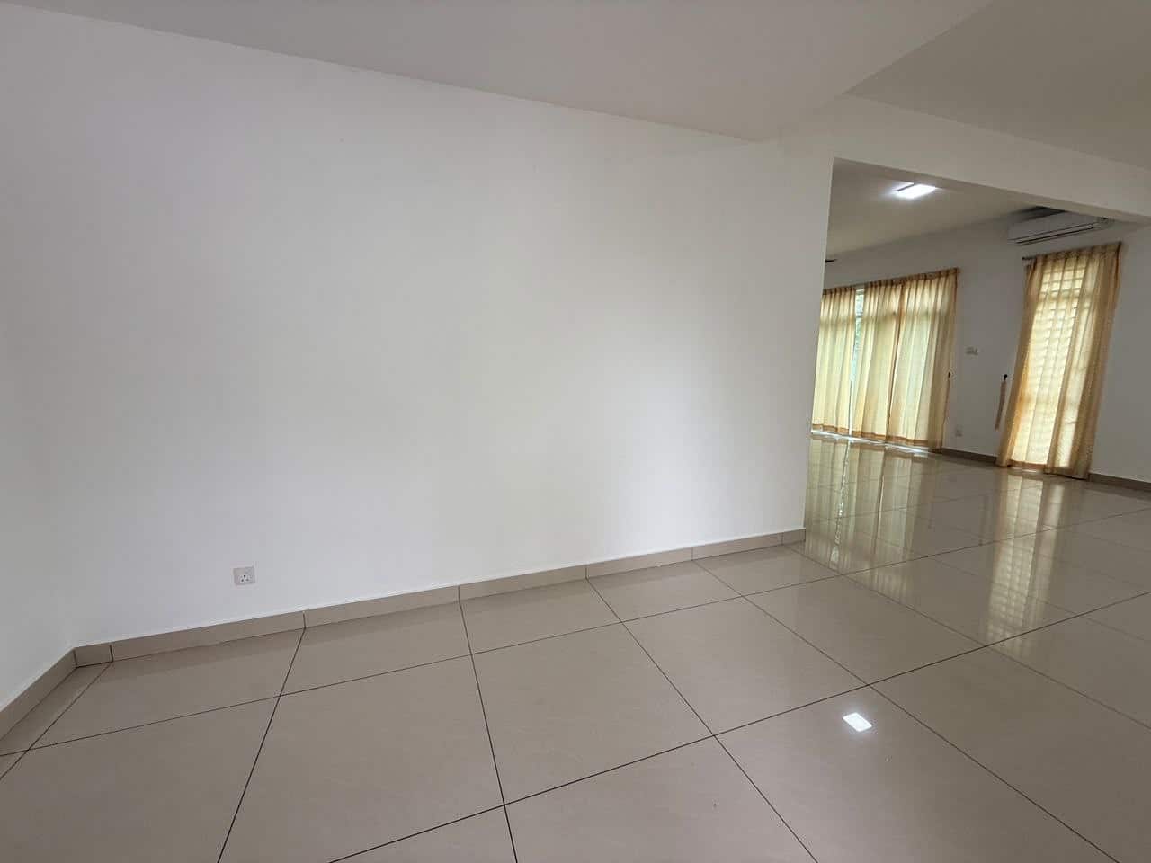2-Storey Semi-D Nusa Idaman 6