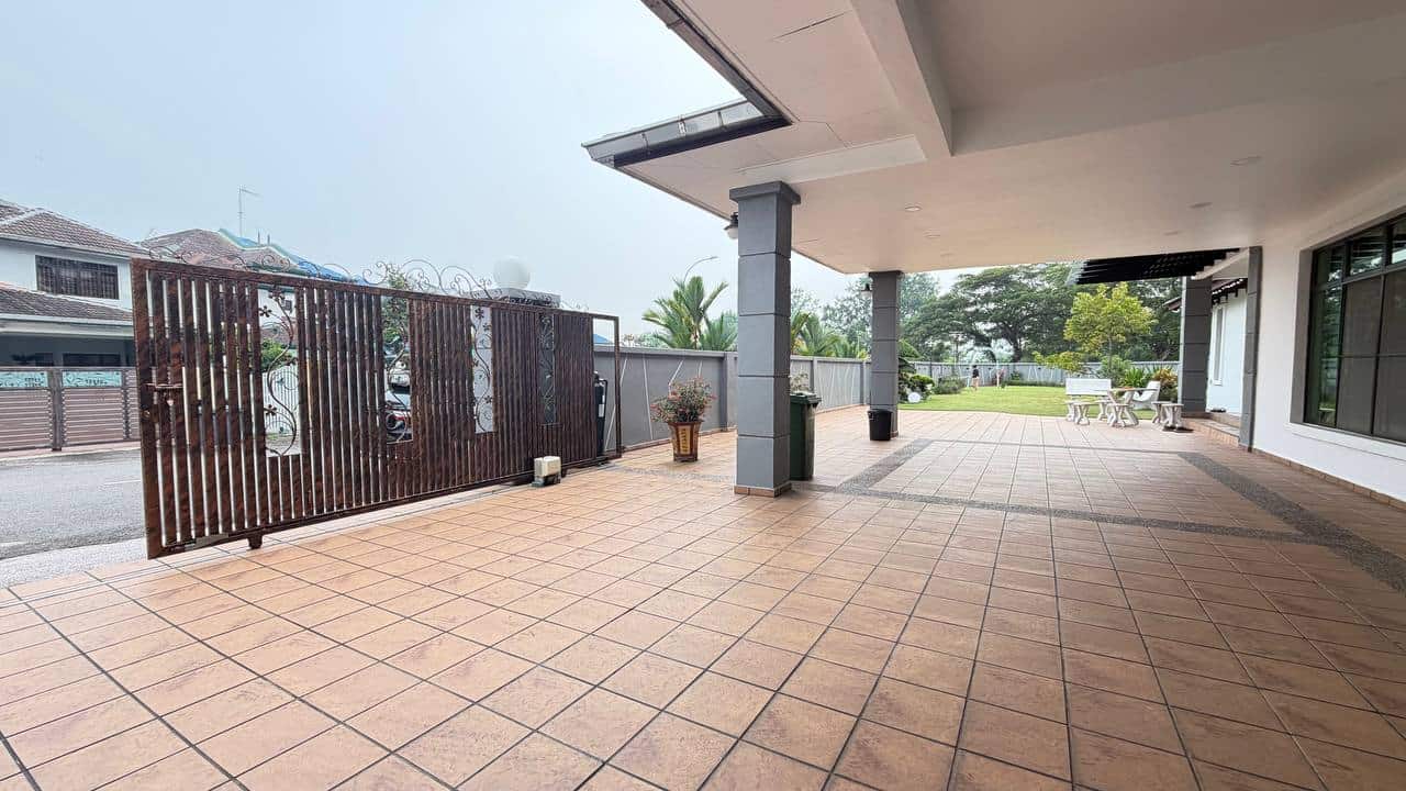 Double-Storey Corner Terrace Desa Tebrau 5