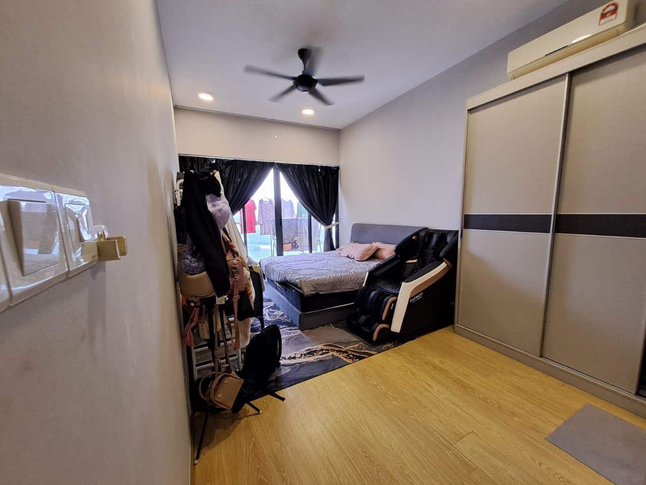 Condominium Danga Bay 3