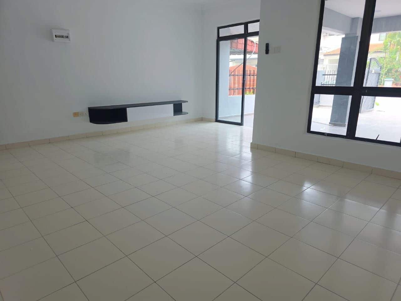 2-Storey Terrace House Taman Moust Austin 2