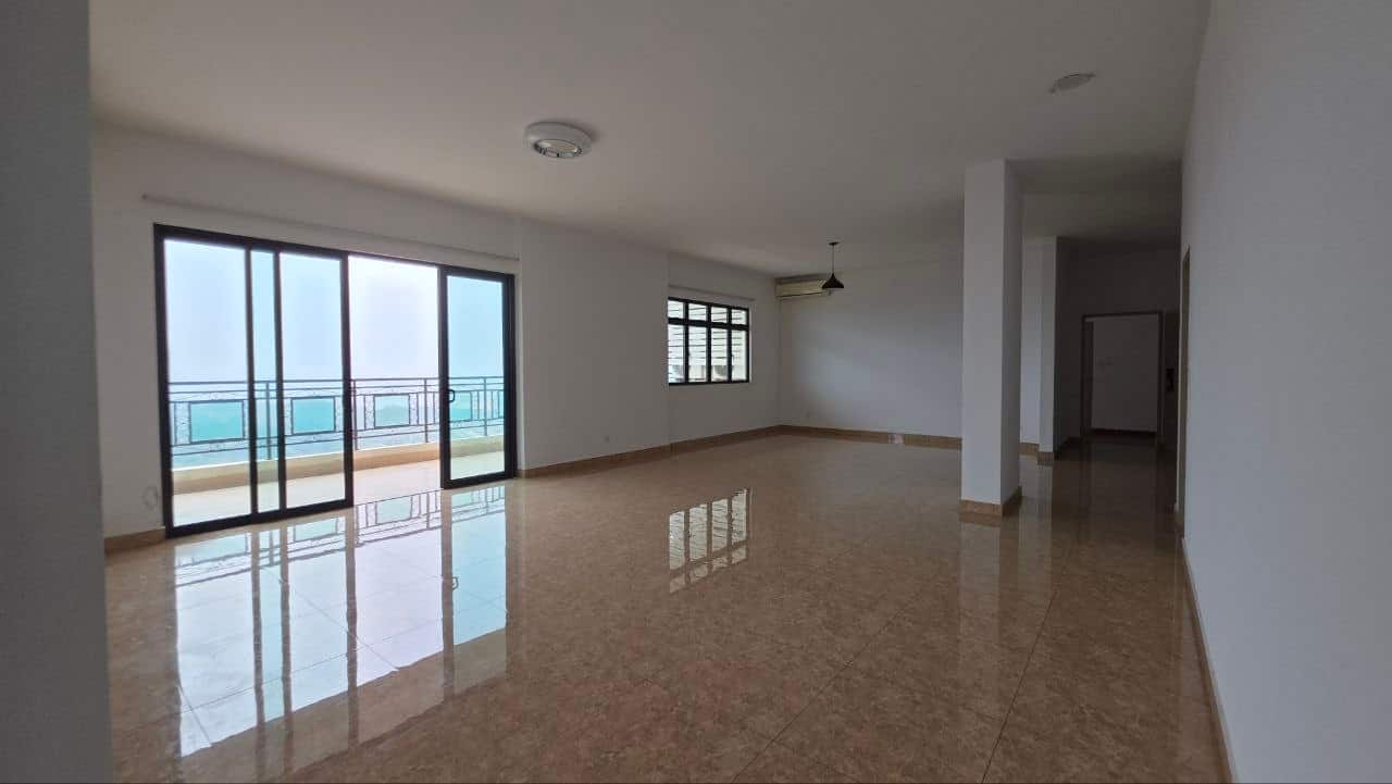 Condominium Laguna Height 1