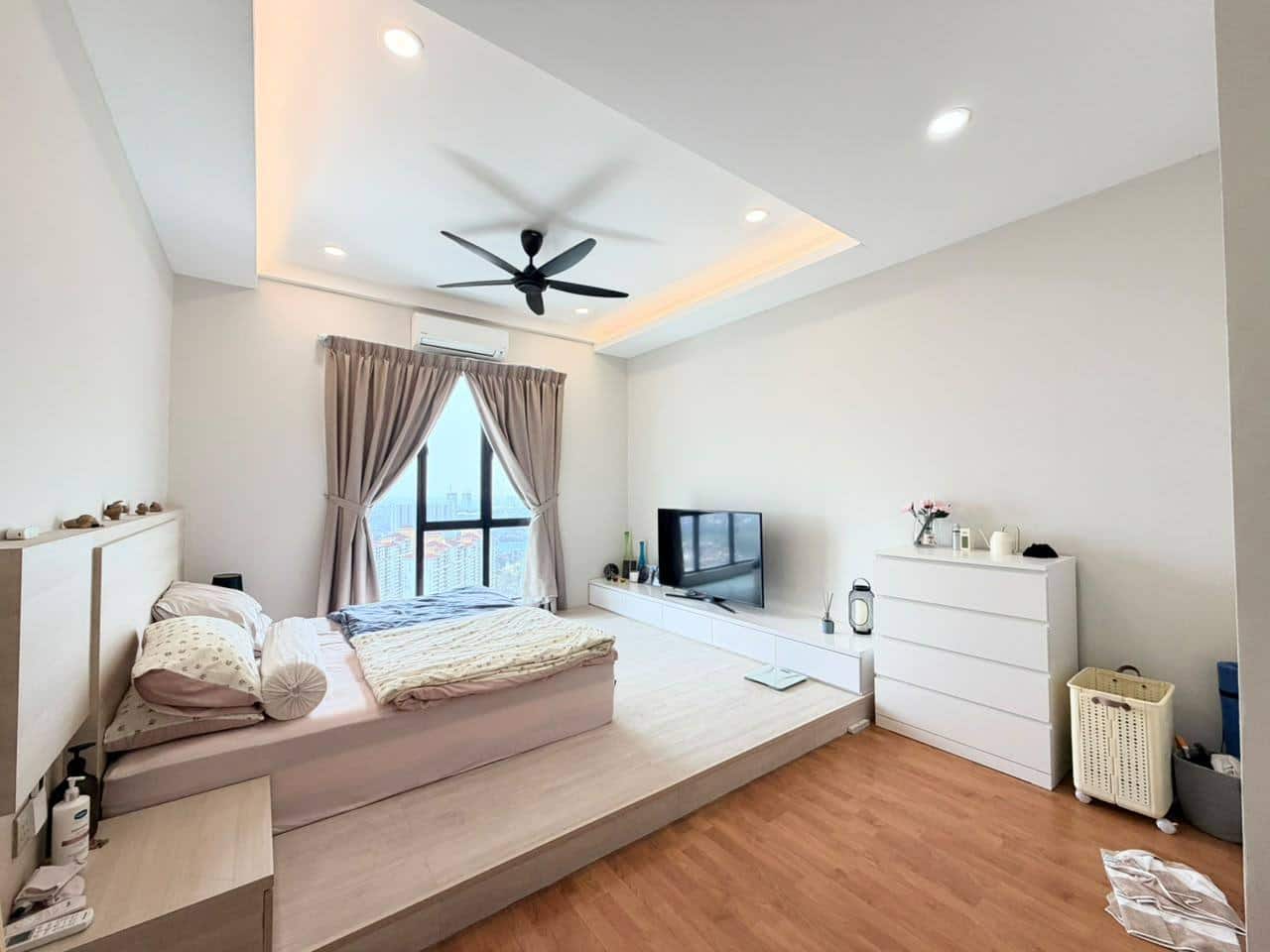 Apartment Paradigm Mall 4
