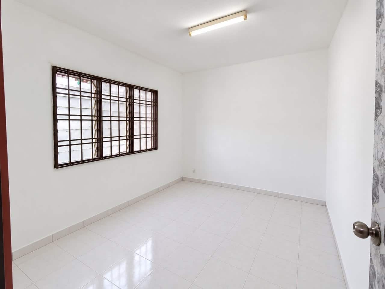 Low Cost Flat Bandar Seri Alam 6