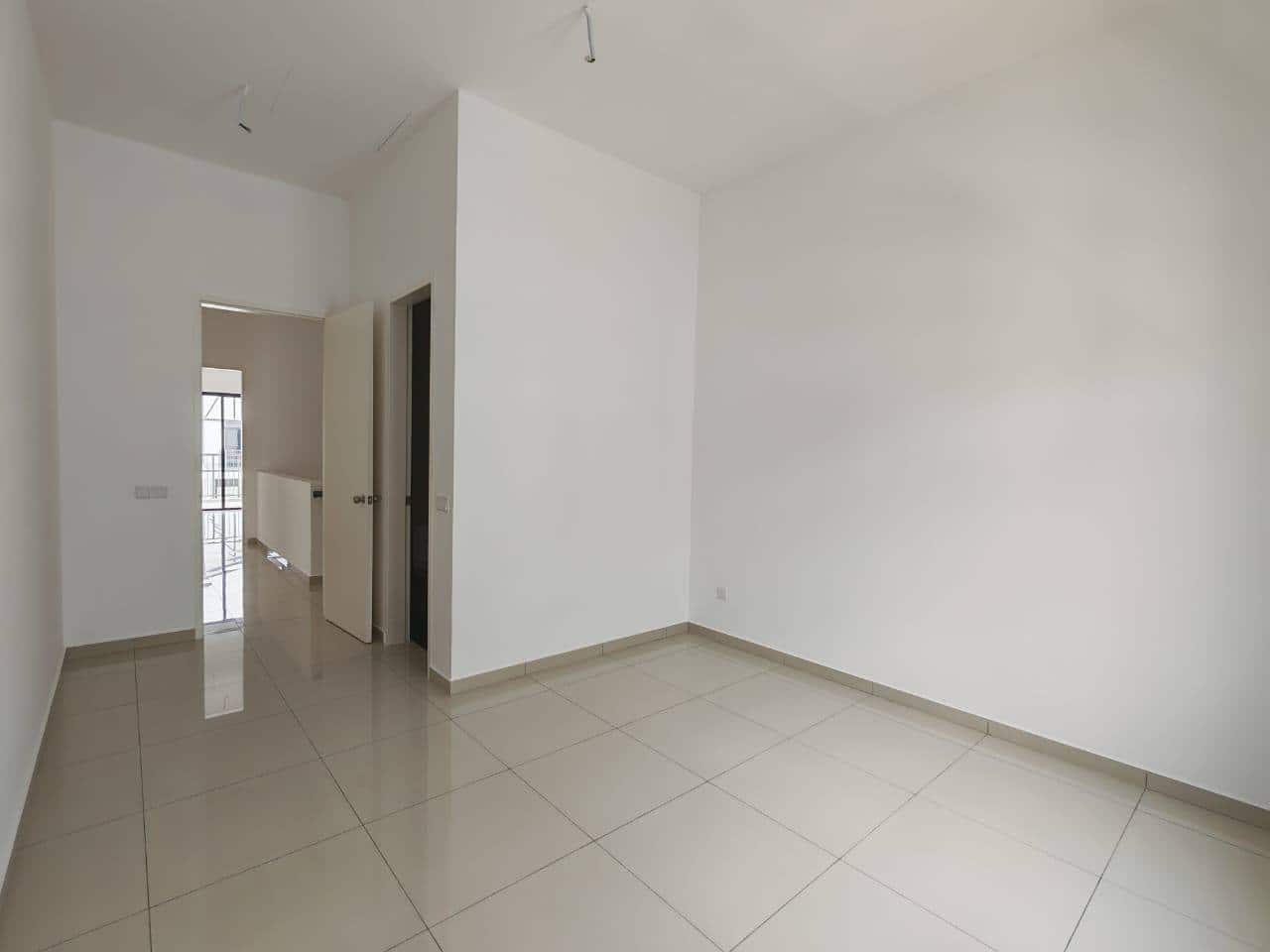 Double Storey House Taman Ekoflora 3