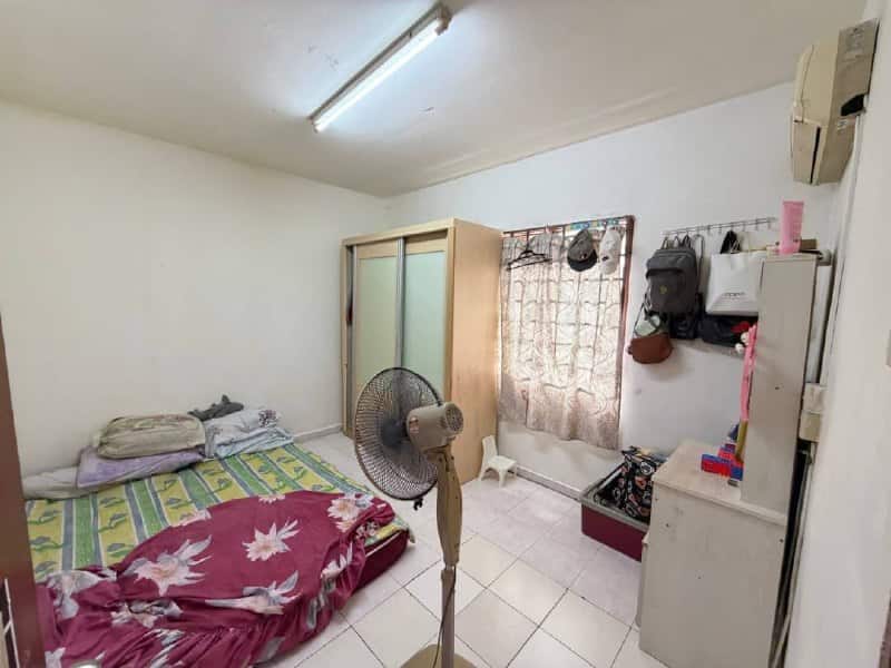 Low Cost Flat Seri Alam 4