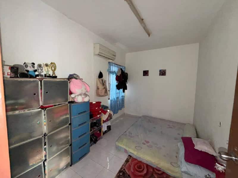 Low Cost Flat Seri Alam 5