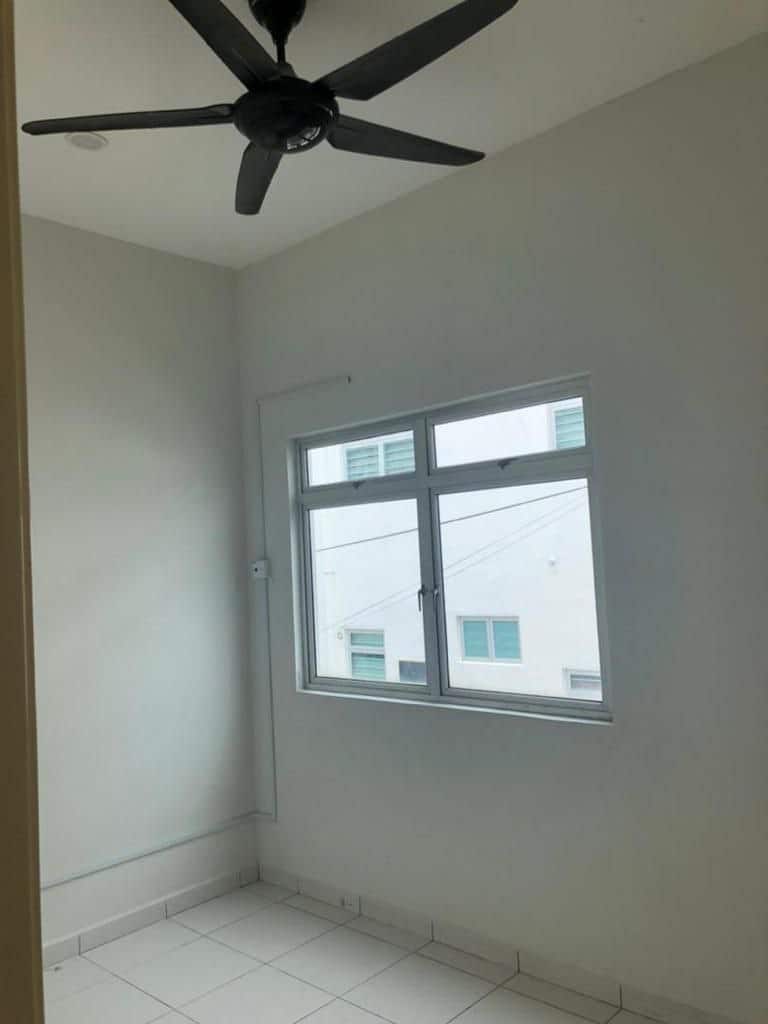 2.5-Storey Terrace House Bandar Seri Alam 6
