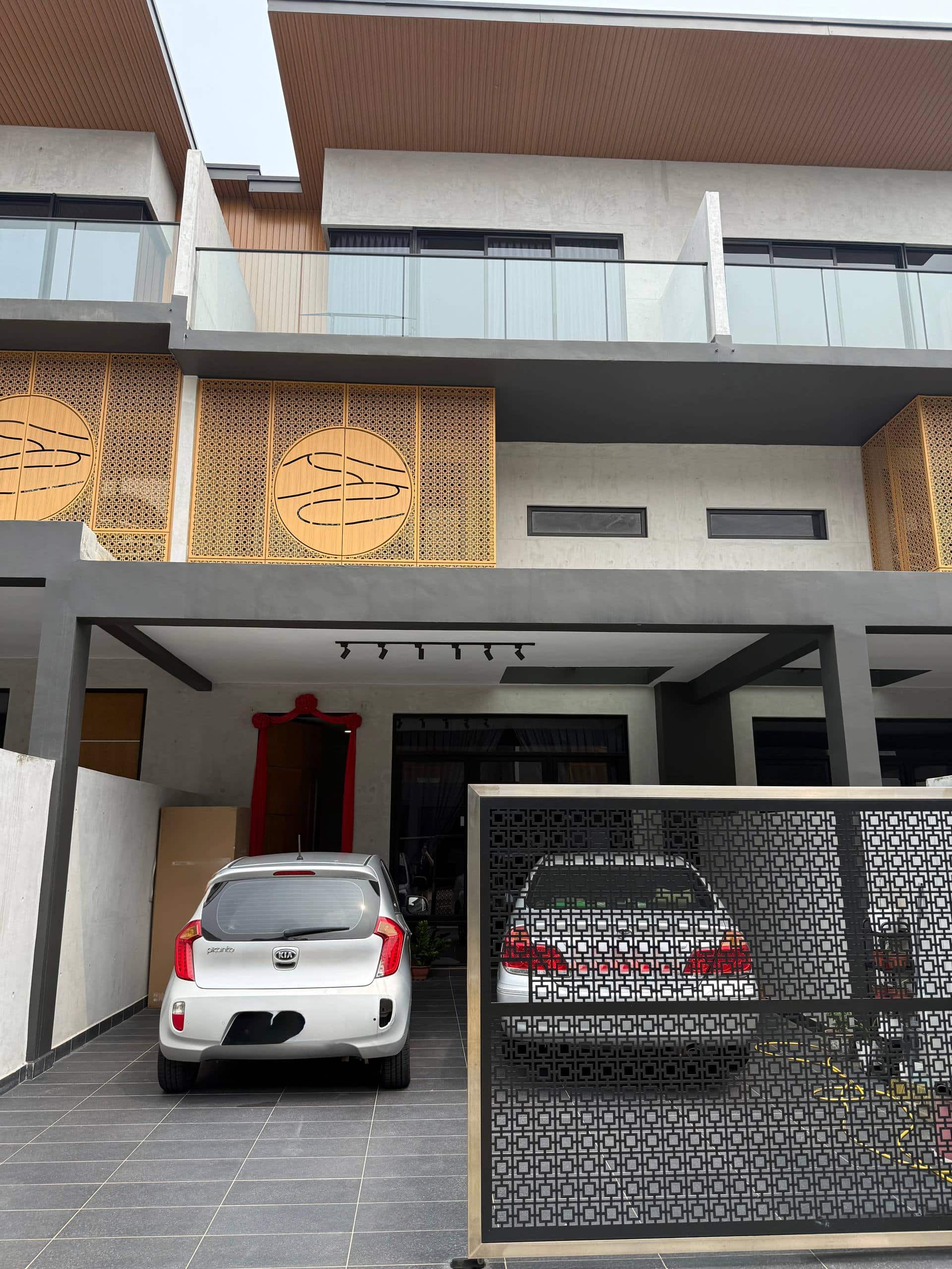 Three Storey Terrace House Bukit Seni 1