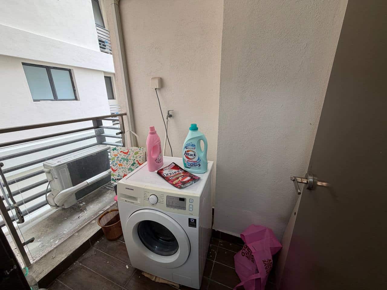 Condominium Bay Laurel Country Garden Danga Bay 10