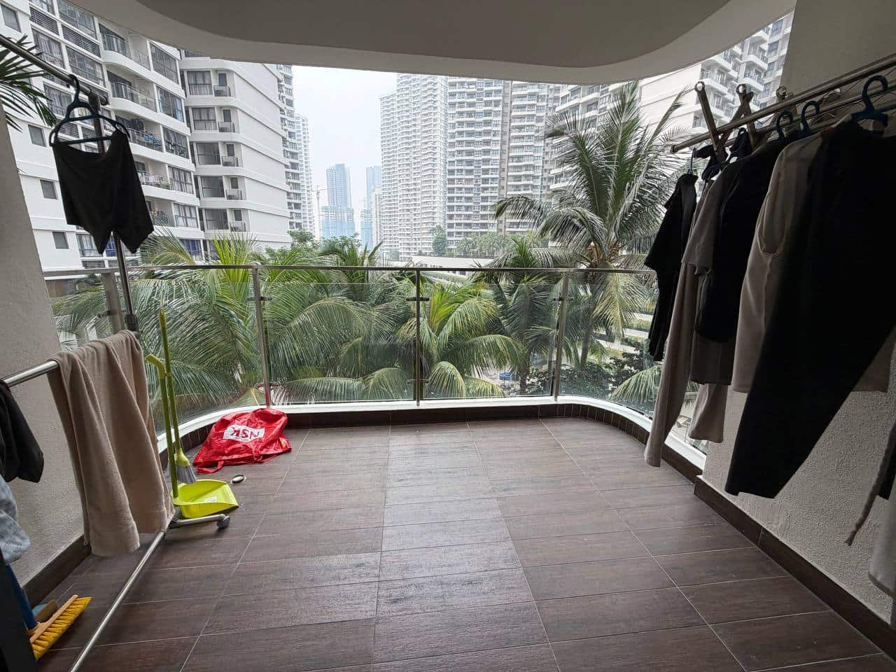 Condominium Bay Laurel Country Garden Danga Bay 6