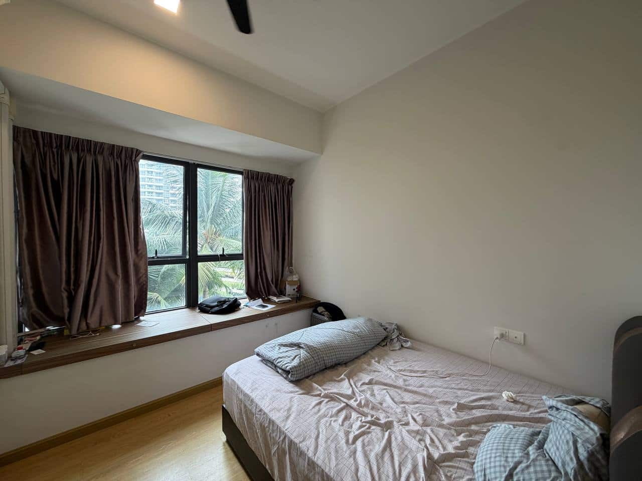 Condominium Bay Laurel Country Garden Danga Bay 11