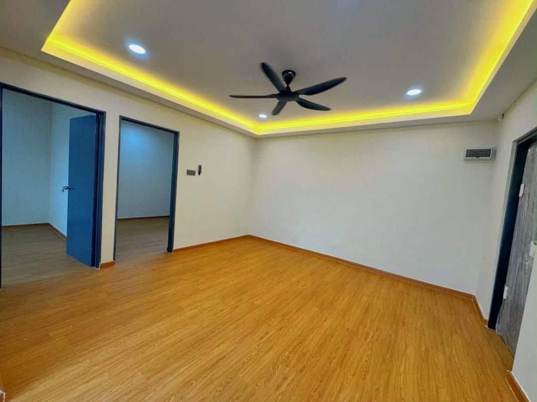 Low Cost Flat Selesa Jaya 4