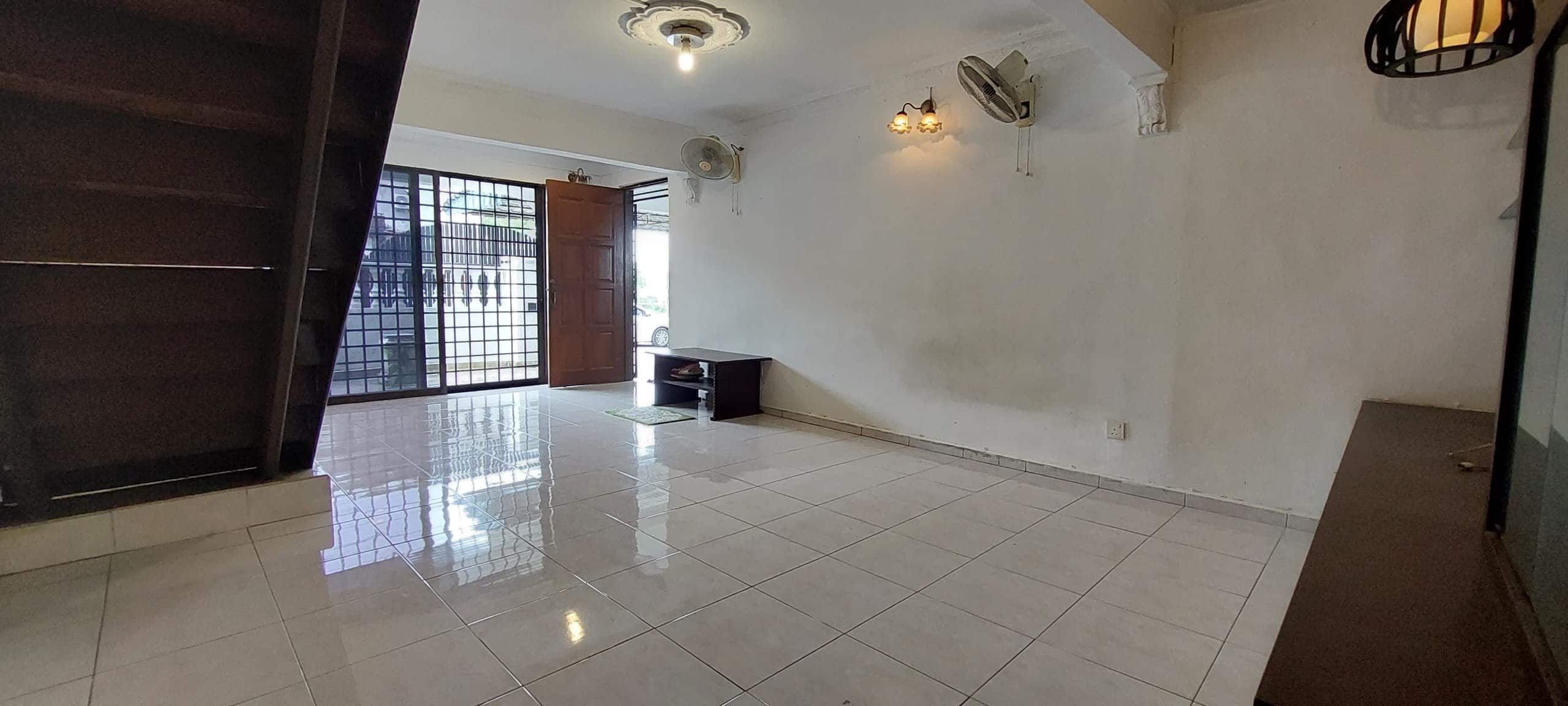 Double Storey Low Cost Corner Lot Taman Bukit Tiram 3