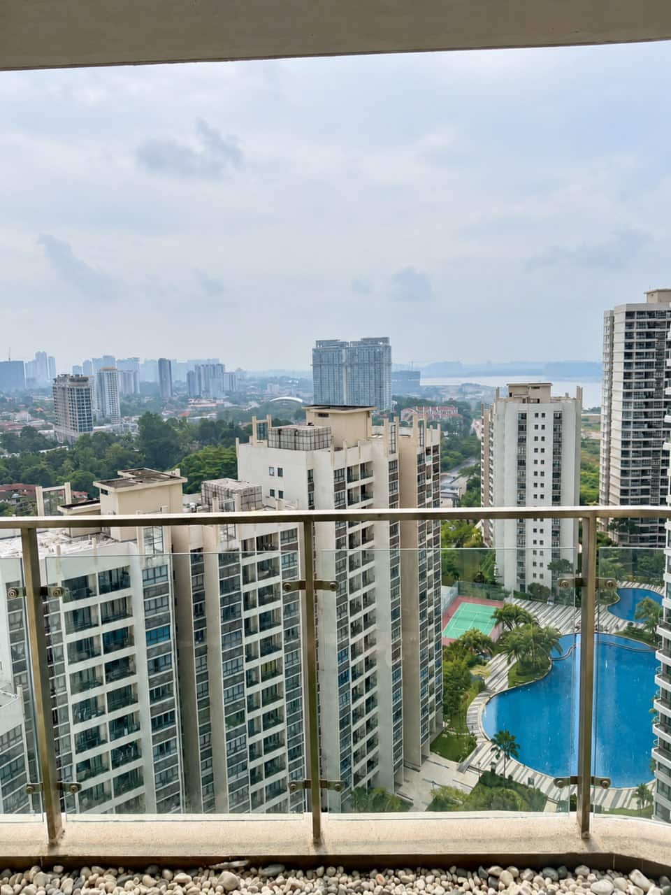 Condominium Country Garden Danga Bay 2